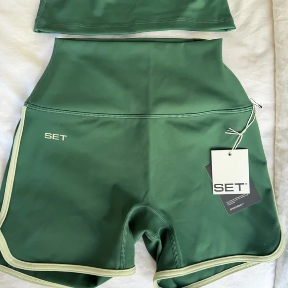 NWT SET Active Club Set - lawn - Picture 6 of 8